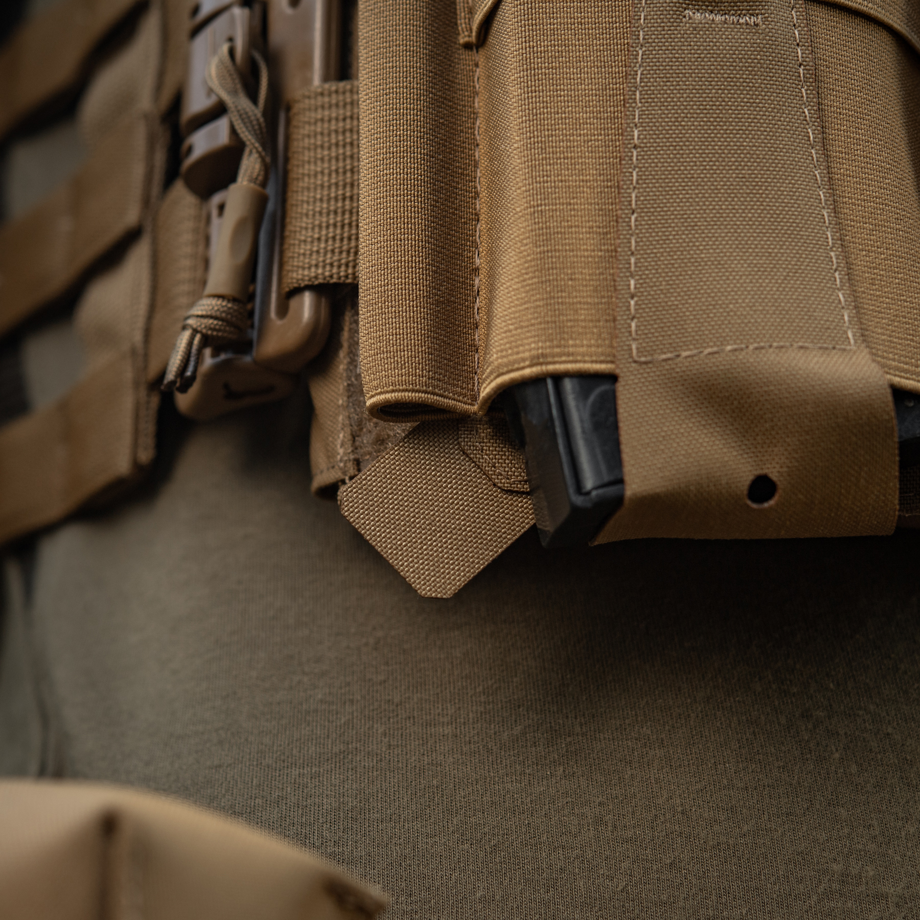 M-Tac передня панель для плитоноски Cuirass QRS на три магазина Coyote M-Tac передня панель для плитоноски Cuirass QRS на три магазина Coyote - Зображення 13