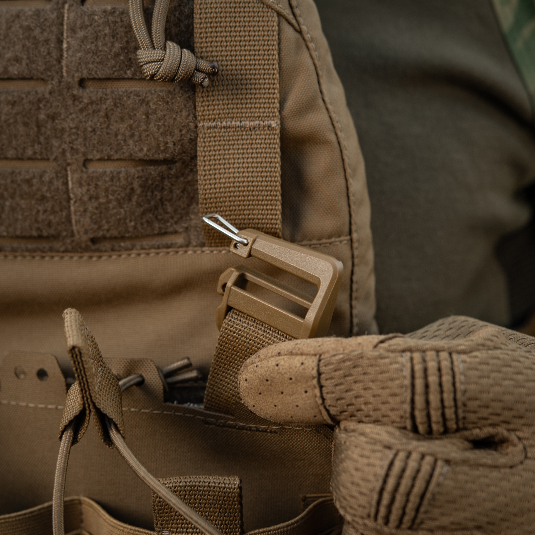 M-Tac передня панель для плитоноски Cuirass QRS на три магазина Coyote M-Tac передня панель для плитоноски Cuirass QRS на три магазина Coyote - Зображення 24