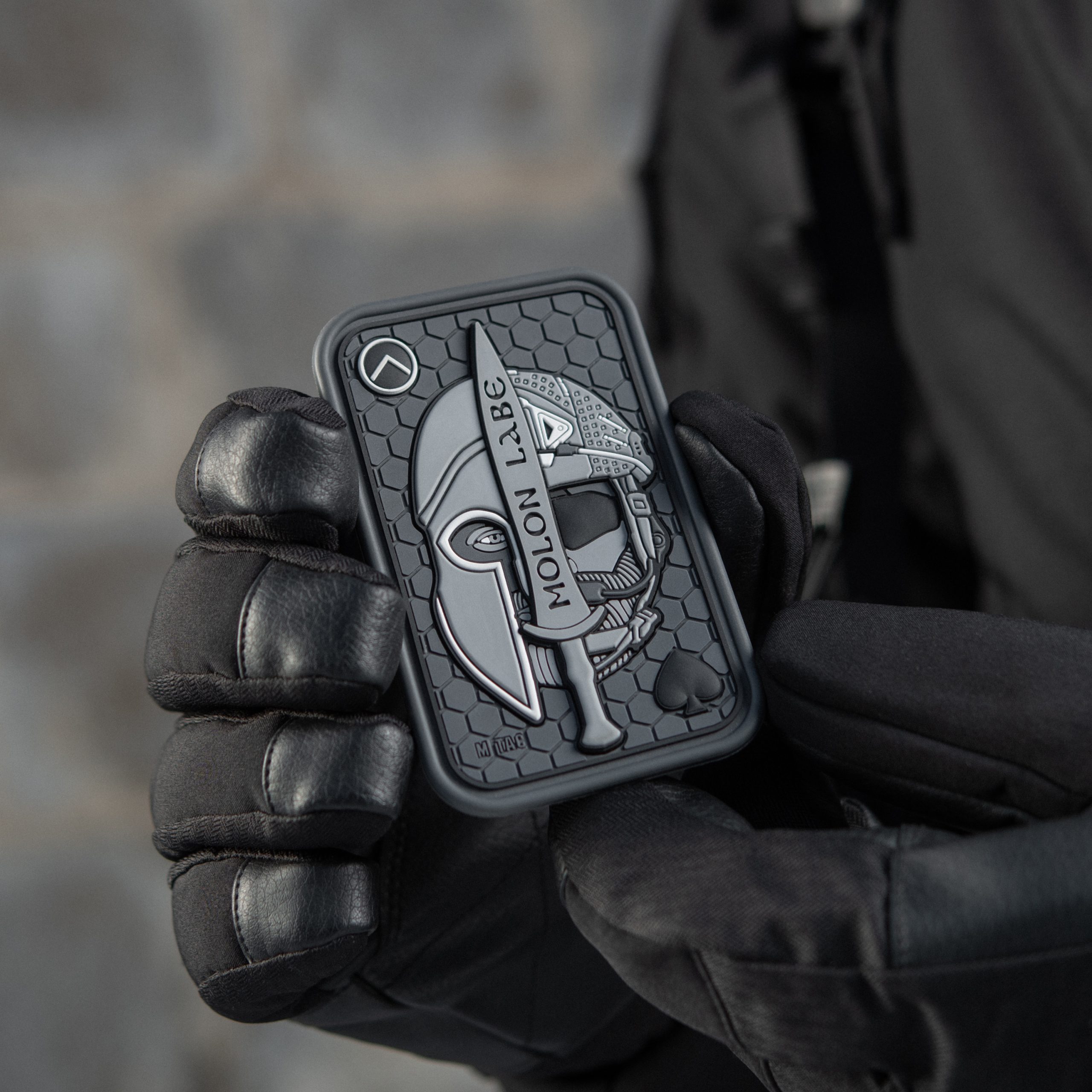 M-Tac нашивка Molon Labe Ace 3D ПВХ сіра M-Tac нашивка Molon Labe Ace 3D ПВХ сіра - Зображення 8
