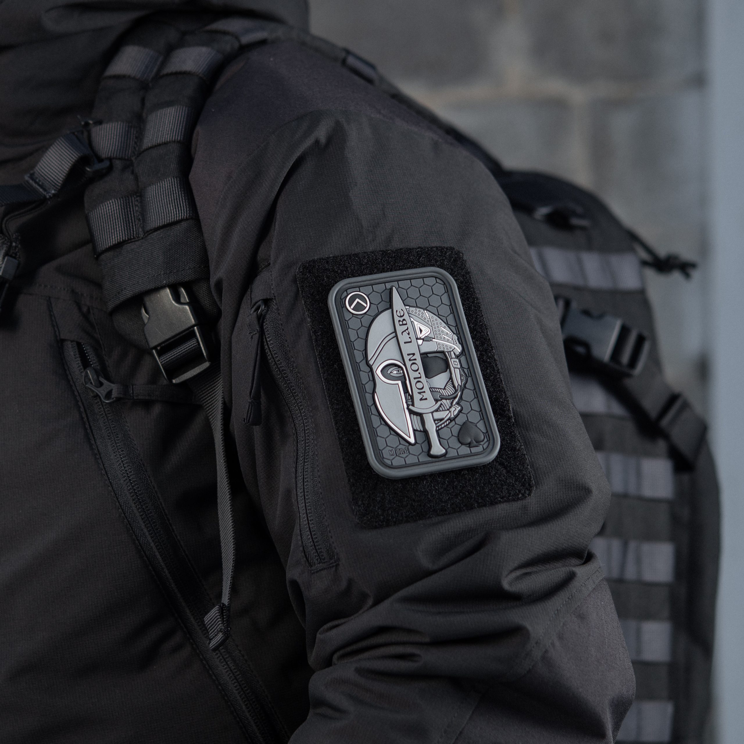 M-Tac нашивка Molon Labe Ace 3D ПВХ сіра M-Tac нашивка Molon Labe Ace 3D ПВХ сіра - Зображення 6