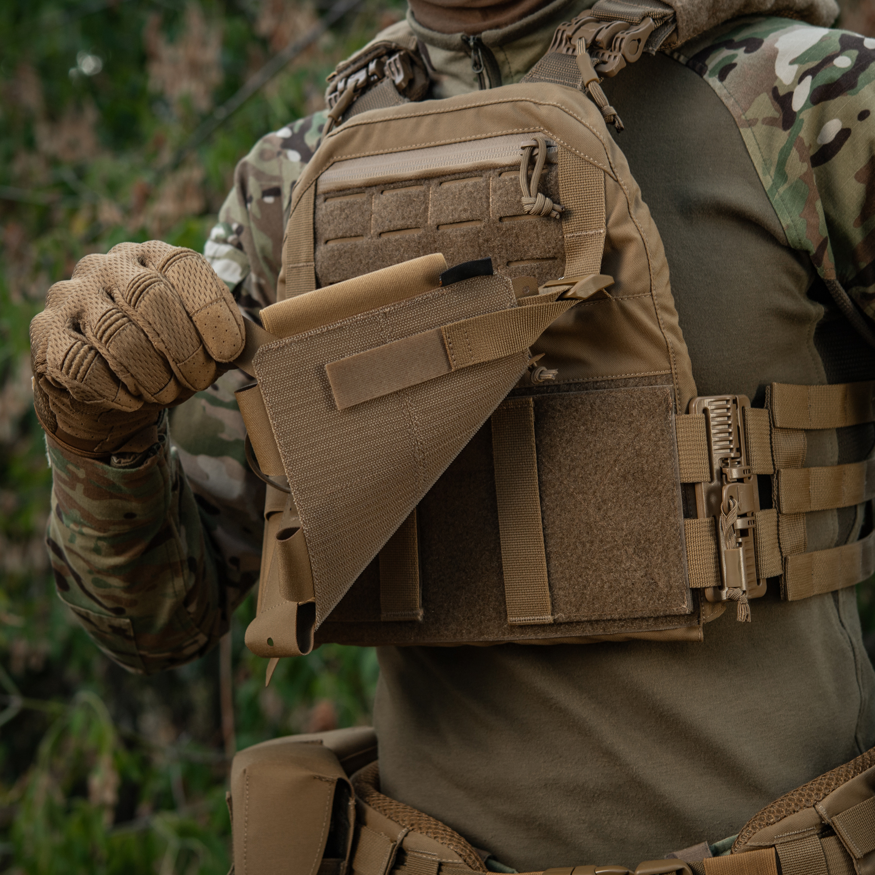 M-Tac передня панель для плитоноски Cuirass QRS на три магазина Coyote M-Tac передня панель для плитоноски Cuirass QRS на три магазина Coyote - Зображення 25