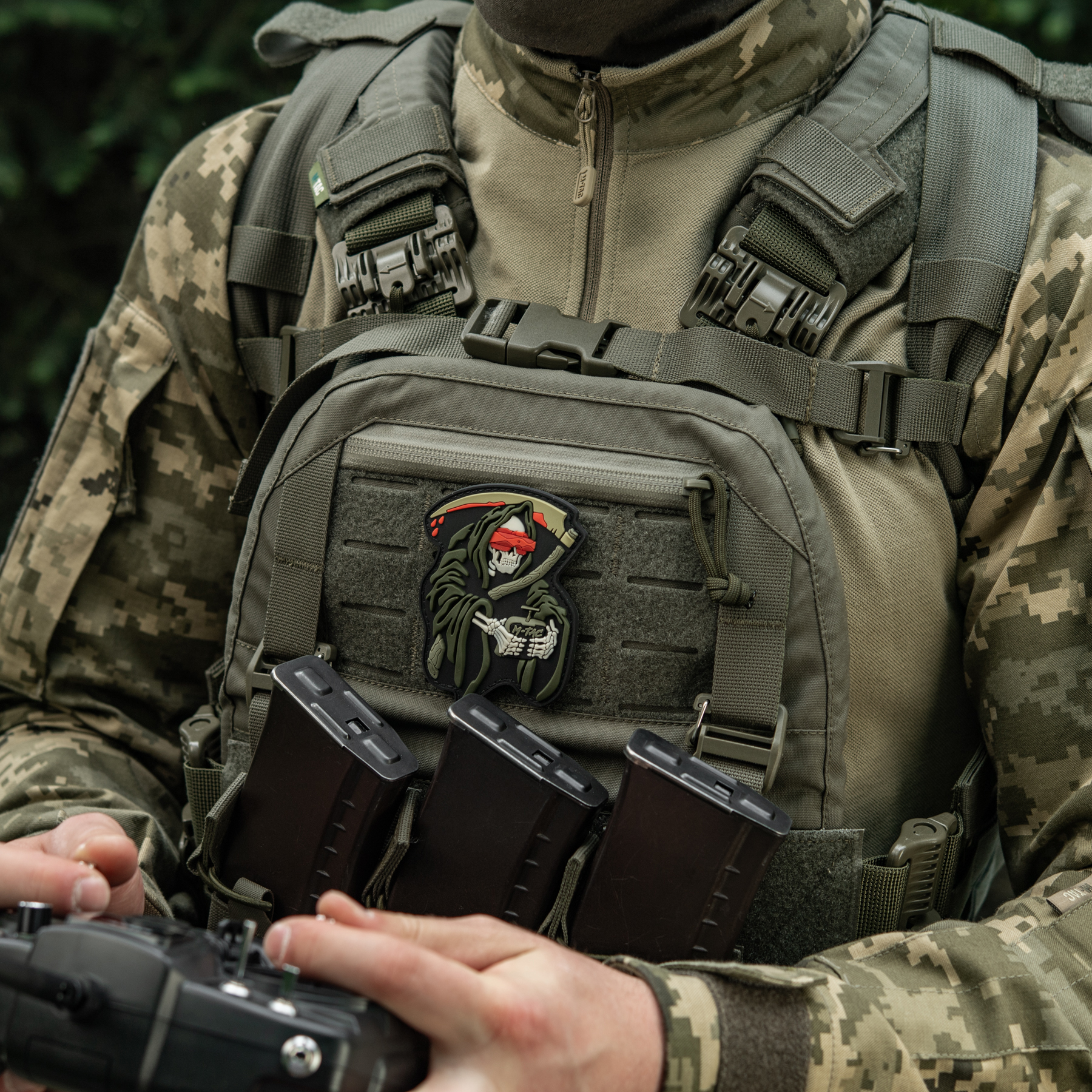 M-Tac нашивка FPV Operator PVC Black/Olive M-Tac нашивка FPV Operator PVC Black/Olive — изображение 2