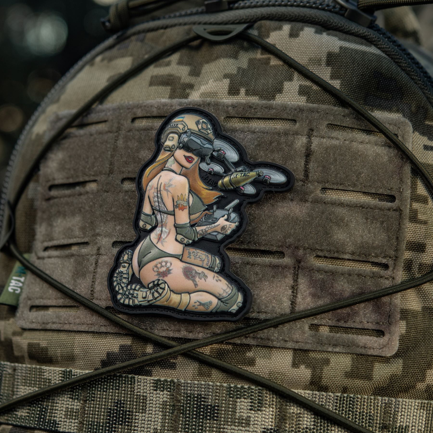 M-Tac нашивка Tactical girl №6 PVC Hooligan Olive V2 M-Tac нашивка Tactical girl №6 PVC Hooligan Olive V2 — изображение 12
